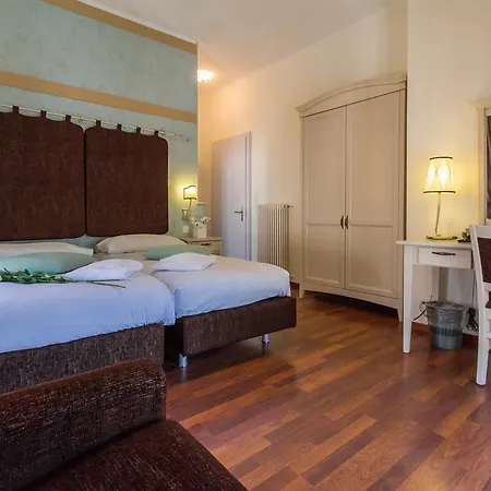 Riviera 3*